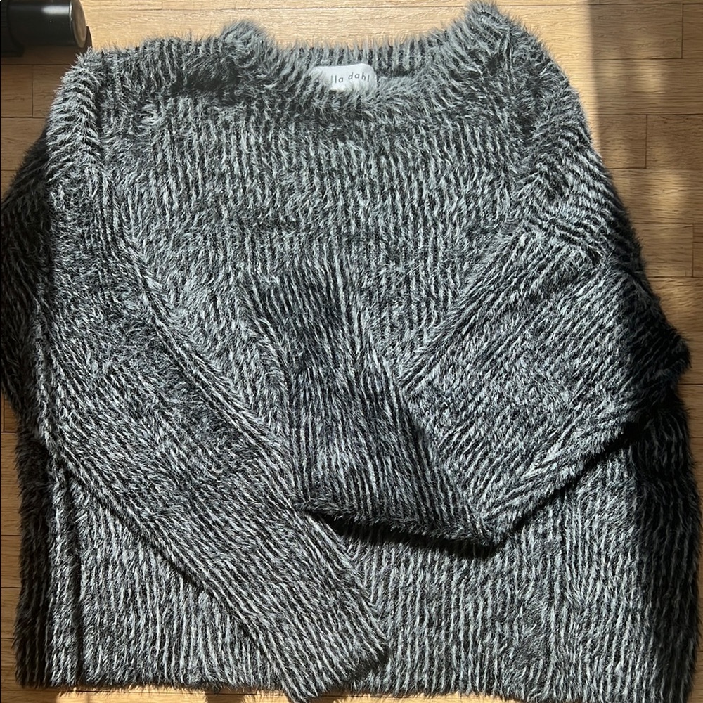Bella Dahl Soft Fuzzy Gray Sweater, XS